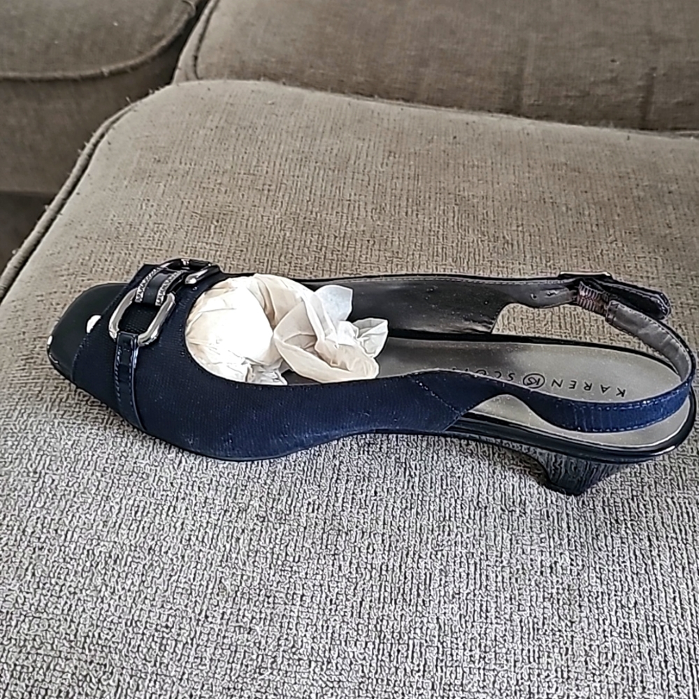 Women's shoes size 11 navy